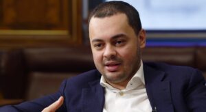 Лачен обслуговує медіакампанії громадянина Росії Сєяра Куршутова, – ЗМІ